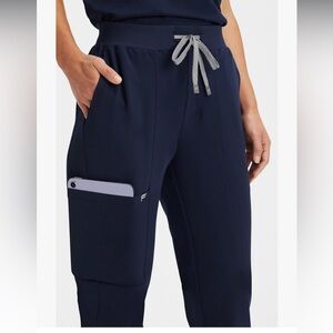 Women’s fabletics straight leg scrub pants